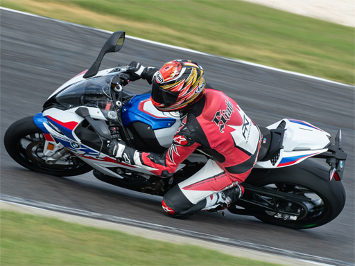 Play Drifting BMW S1000RR Puzzle