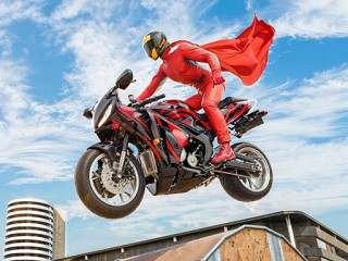 Play Real Motorbike Super Hero Stunt 3D