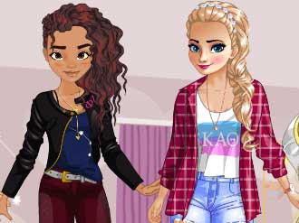 Play Princess Sorority Sisters Thumbnail