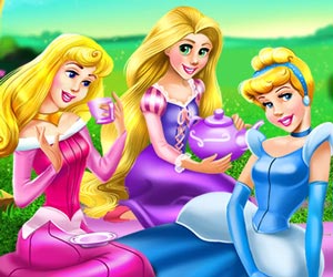 Play Princesses Day Out Thumbnail