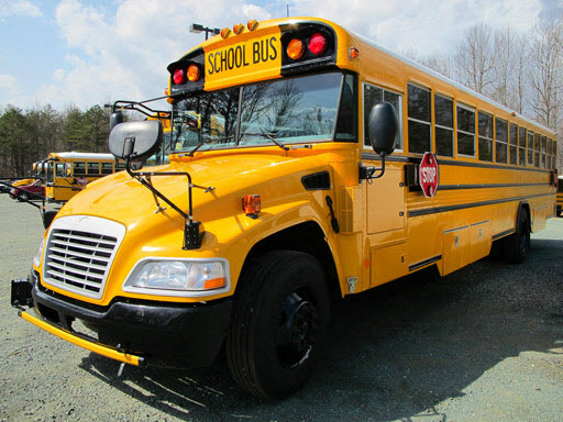 【School Buses Puzzle】ゲームをプレイする